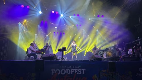 Ceylan Ertem, 4. FoodFest Antalya'da Sahne Aldı
