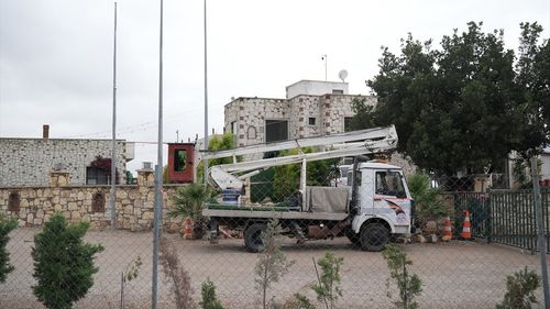 İzmir'de Beton Kemerin Yıkılması: Doktor Çifti İçin Tören Düzenlendi