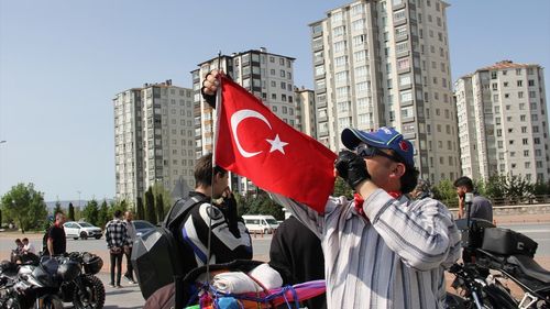 Kayseri'de Motosiklet Tutkunları 19 Mayıs'ı Şehir Turu ile Kutladı