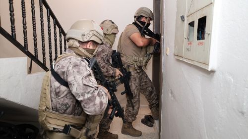 Mersin Merkezli Yasa Dışı Bahis Operasyonunda 9 Zanlı Tutuklandı