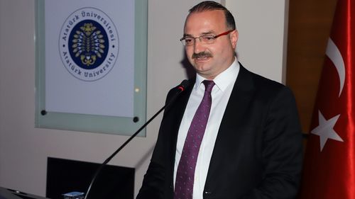 Atatürk Üniversitesi'nde 'Türkiye Yüzyılı ve Üniversiteler' Konferansı Düzenlendi