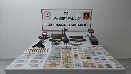 Bayburt Merkezli 13 İlde Tarihi Eser ve İzinsiz Kazı Operasyonu Gerçekleştirildi
