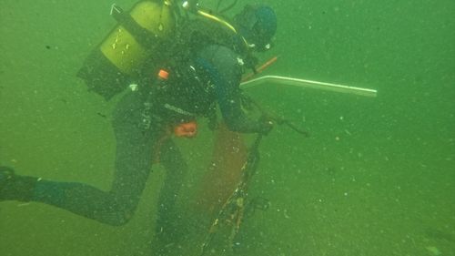 Çanakkale'de Deniz Dibi Temizliği ile Ortaya Çıkan Atıklar Sergilendi