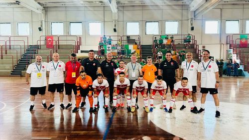 Down Sendromlular Futsal Milli Takımı, Avrupa Şampiyonası'nda İrlanda ve ABD'yi Geçerek Yarı Finale Yükseldi