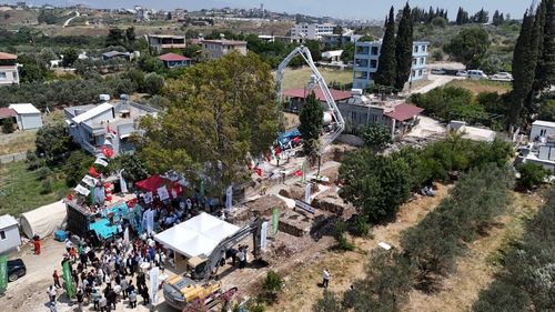Hatay'da Bağışlarla 3 Dilde Eğitim Verecek Kreşin Temeli Atıldı