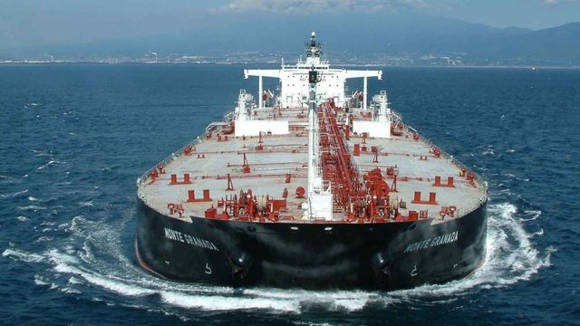 Hindistan gemi kaçırma girişimi sonrası denizde devriyeye başladı!