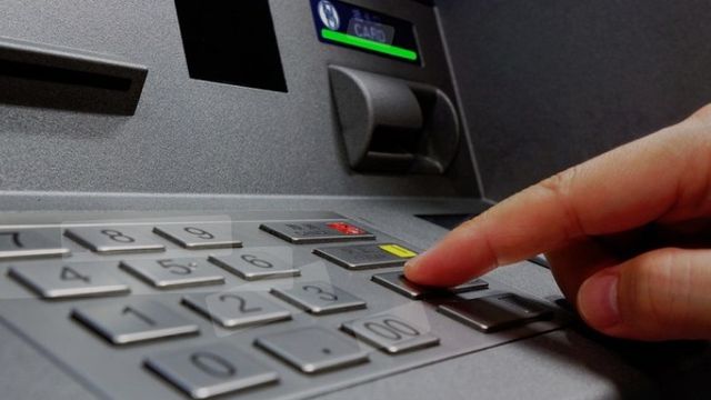 ATM'den para çekenler DİKKAT! O tuşa 1 saniye bile dokunmak paranızı buharlaştıracak 