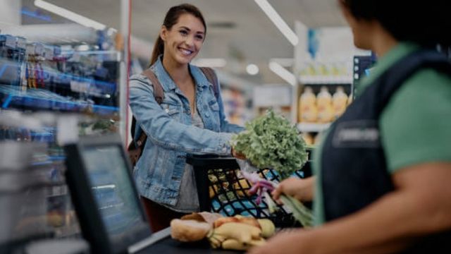 O Aldatmacaya Son! Ticaret Bakanlığı'ndan Milyonları İlgilendiren Karar: Fiyat Etiketleri Sil Baştan Yazılıyor!