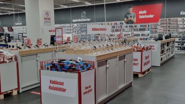Okula dönüş heyecanı MediaMarkt'ta! Okul telaşına teknoloji dopingi eklendi