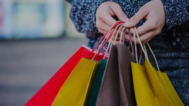 Black Friday 2025 Tarihi Belli Oldu: Efsane Cuma İndirimleri İçin Nefesler Tutuldu! O Gün Alarmınızı Kurun