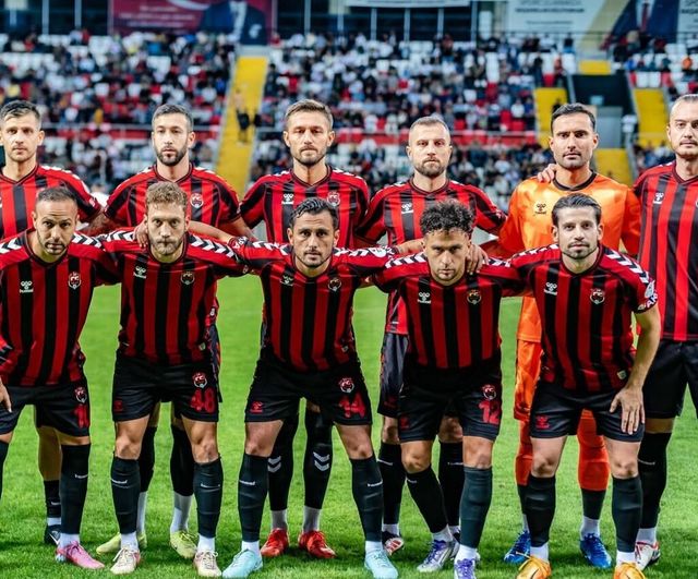 24 Erzincanspor Yönetim Kurulu seçimli olağanüstü genel kurul kararı aldı