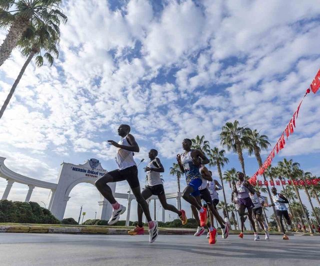 7. Uluslararası Mersin Maratonu'nda Rekorlar: Vitalis Kibiwott ve Rebecca Tauni Öne Çıktı