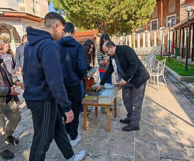 Adnan Menderes Anadolu Lisesi öğrencileri Nasuh Paşa Külliyesi'nde ÇEDES programında buluştu