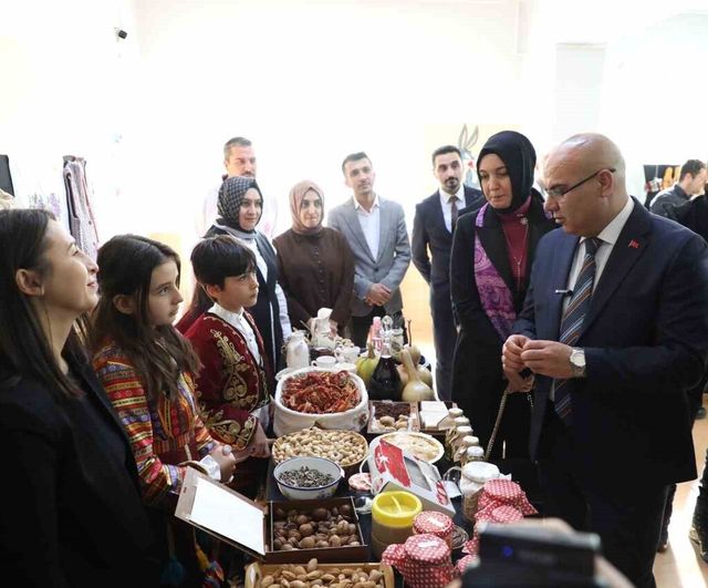 Ağrı’da Tutum, Yatırım ve Türk Malları Haftası etkinliği: 15 Temmuz İlkokulu’nda yerli ürün sergisi