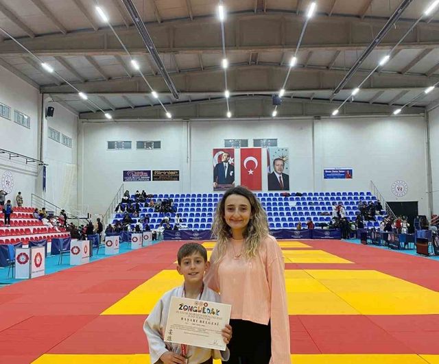 Ahmet Burak Maran, Uluslararası Madenciler Judo Müsabakaları'nda Kütahya'ya Bronz Madalya Getirdi