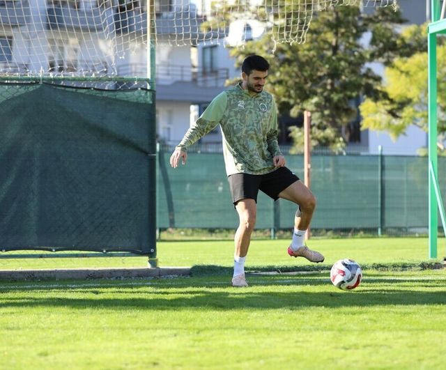 Alanyaspor, Ziraat Türkiye Kupası'nda Trabzonspor maçı hazırlıklarını tamamladı