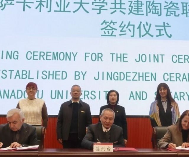 Anadolu, Sakarya ve Jingdezhen iş birliğiyle Ortak Seramik Laboratuvarı kuruluyor