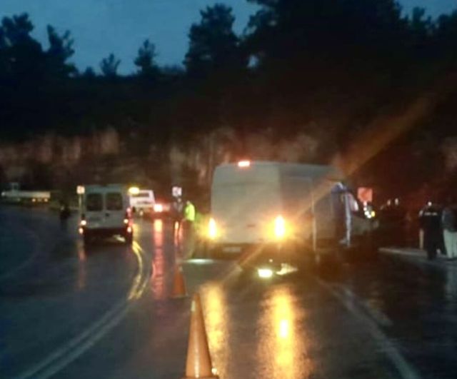 Antalya Akseki'de otomobil ile hafif ticari araç çarpıştı: 5 yaralı