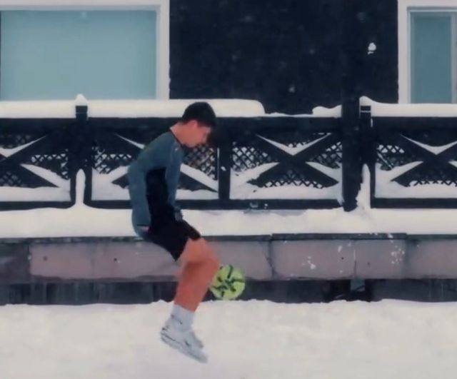 Arda Güler tatilini Bolu'da geçiriyor: Gölcük Tabiat Parkı'nda kar keyfi