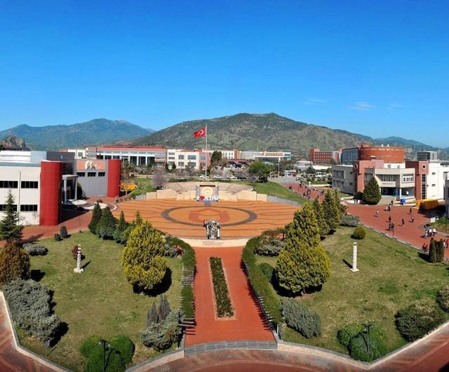 Aydın Adnan Menderes Üniversitesi'nin 2026 bütçesi 7 milyar 987 milyon 86 bin TL olarak kabul edildi