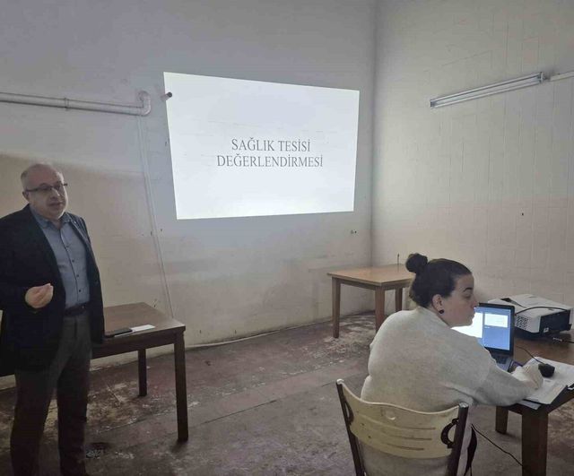 Aydın Atatürk Devlet Hastanesi'nde Hizmet Süreçleri ve Kalite Değerlendirme Toplantısı