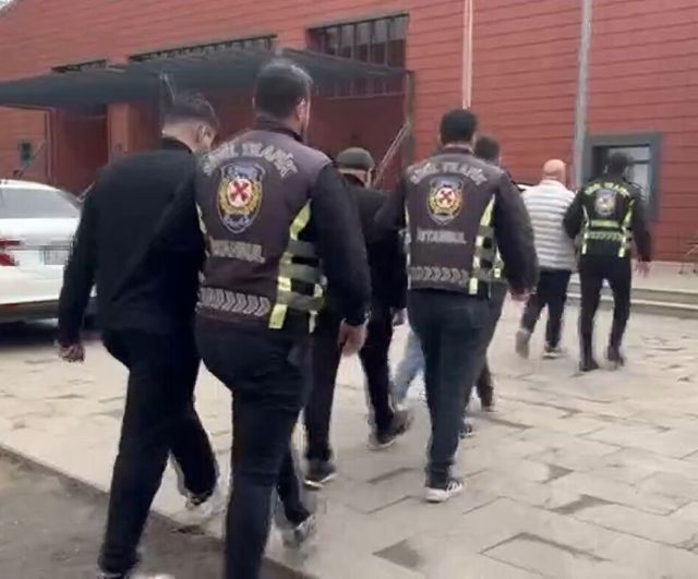 Bahçelievler'de düğün konvoyunda trafik güvenliğini tehlikeye düşürenlere 15 bin 888 TL ceza