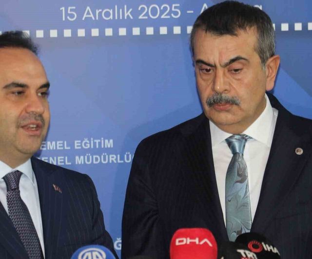 Bakan Tekin: 'Ülkesinde Yapılanlarla Gurur Duyan Bir Nesil Yetiştirmek İstiyoruz' — Ankara'da 'Tutum, Yatırım ve Türk Malları Sergisi' Düzenlendi