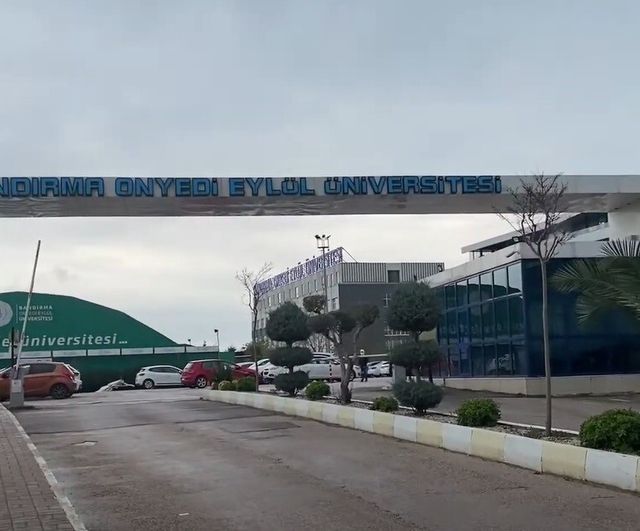 Bandırma Onyedi Eylül Üniversitesi'nde belediyenin sabah çorbası dağıtımı durduruldu