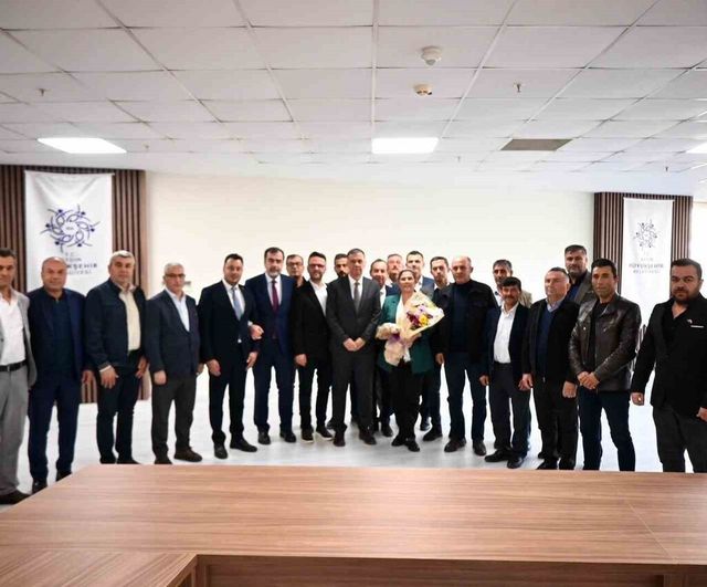 Başkan Çerçioğlu Yenipazar'da Muhtarlarla Bir Araya Geldi: Yatırımlar ve Hizmetler Değerlendirildi