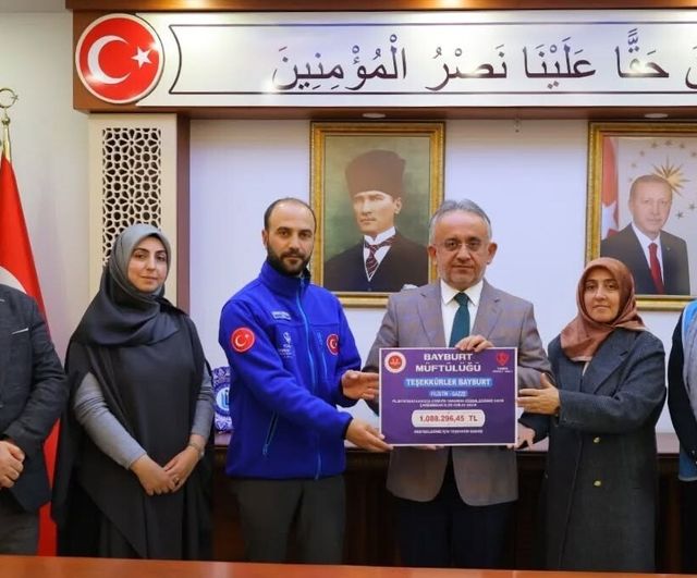 Bayburt’ta 'Bayburt Filistin’in Yanında' Hayır Çarşılarında 1 milyon 88 bin 296 lira 45 kuruş Bağış Toplandı