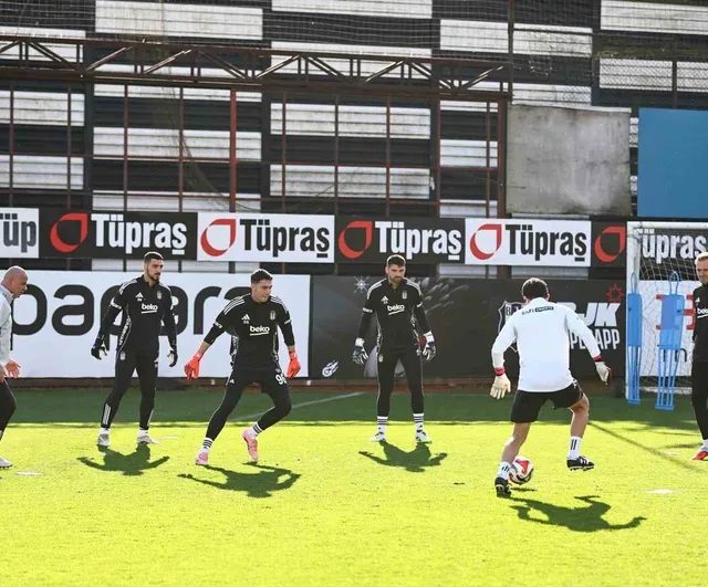 Beşiktaş, Trabzonspor maçı hazırlıklarını Nevzat Demir Tesisleri'nde tamamladı