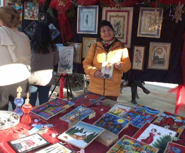 Burhaniyeli 40 Kadının Minyatürleri 'Renklerin Sanata Yolculuğu' Sergisinde