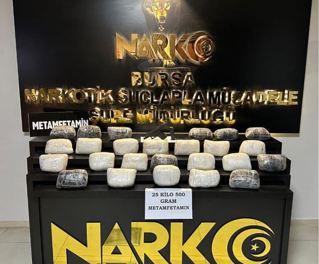Bursa'da 25 kilo 500 gram metamfetamin ele geçirildi, 4 kişi gözaltına alındı