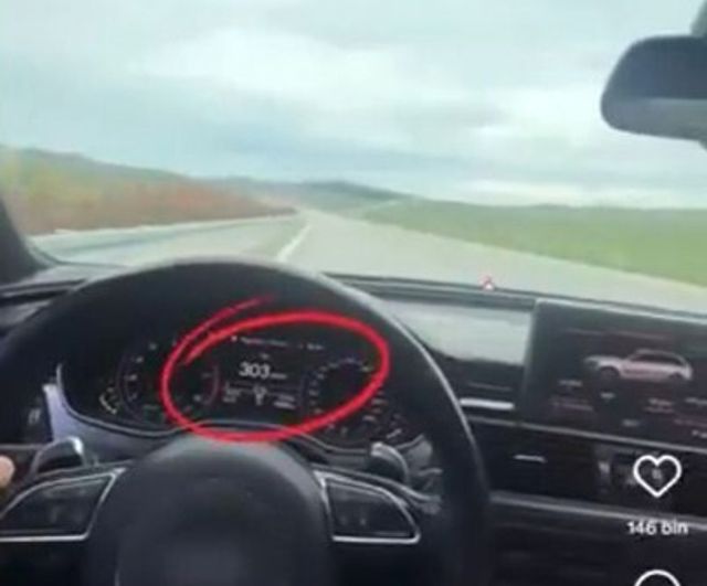 Bursa'da sosyal medyada 307 km hız paylaşan sürücüye jandarmadan 9.200 lira ceza