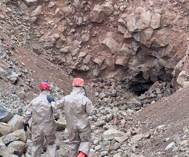 Cizre'de Mağarada Define Ararken Hareketsiz Bulunan 55 Yaşındaki Kişi Öldü