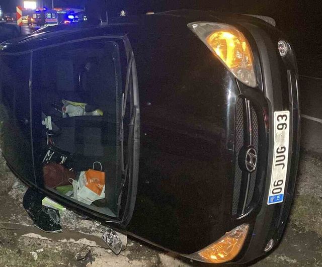 Çorum-Samsun Karayolu'nda kaza: 06 JUG 93 plakalı otomobil takla attı, 1'i bebek 3 yaralı