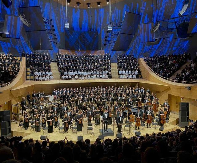 CSO'nun 200. yılı Dünya Koro Günü'nde 500 koristle Carmina Burana yorumu