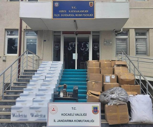 Darıca’da jandarma operasyonu: 800 bin lira değerinde kaçak tütün ve makaron ele geçirildi