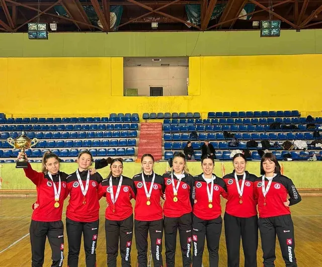 Ege Yıldızları Hokey Takımı 2-6 Aralık 2025 Tiflis Kupası'nı Muğla'ya Getirdi