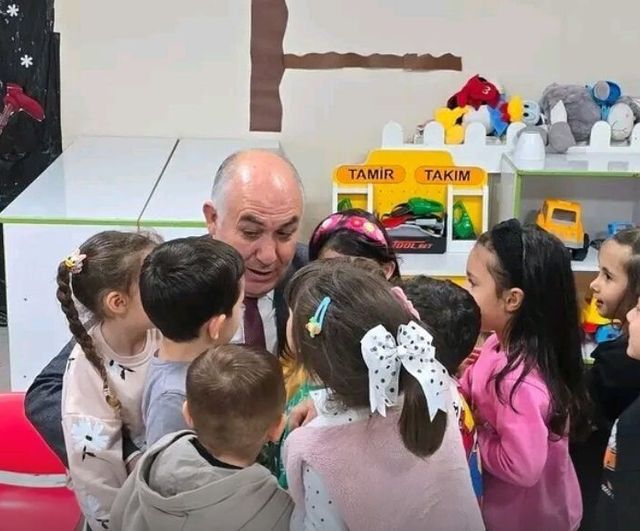 Emirdağ İlçe Milli Eğitim Müdürü Gürkan Emeksiz Merkez Anaokulunu Ziyaret Etti