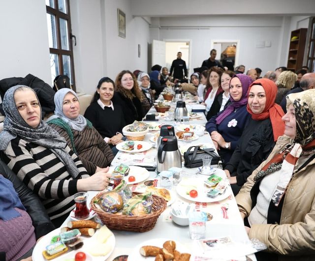 Erkan Aydın Namık Kemal Mahallesi buluşmasında: Osmangazi ve Bursa’ya 7/24 hizmet hedefi