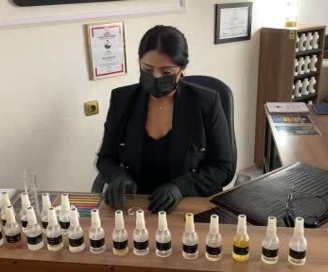 Eskişehirli kadın, parfüm kursuyla kendi markasını kurdu