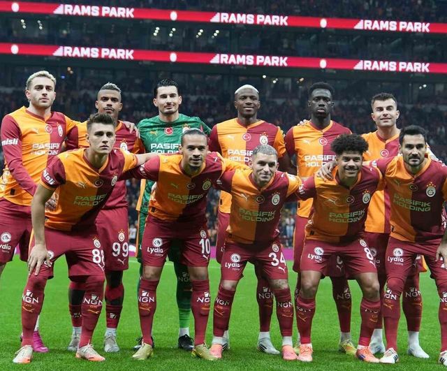 Galatasaray’da Okan Buruk Samsunspor karşısında Fenerbahçe derbisinin 11’ini değiştirmedi