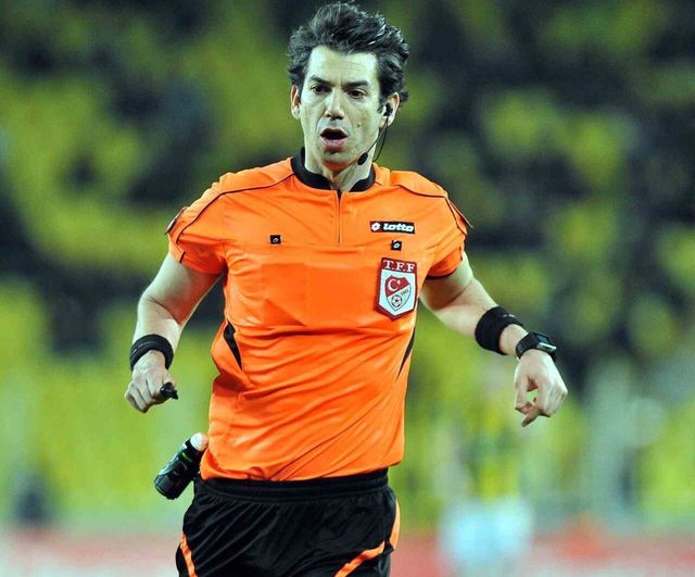 Galatasaray – Samsunspor maçında VAR görevi Onur Özütoprak'a verildi