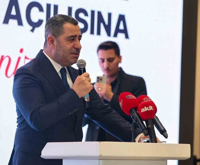 Gaziantep Büyükşehir, Nizip'e Prof. Dr. Hüseyin Cahit Tanyol Gençlik Merkezi ile 278 medikal yardım yaptı