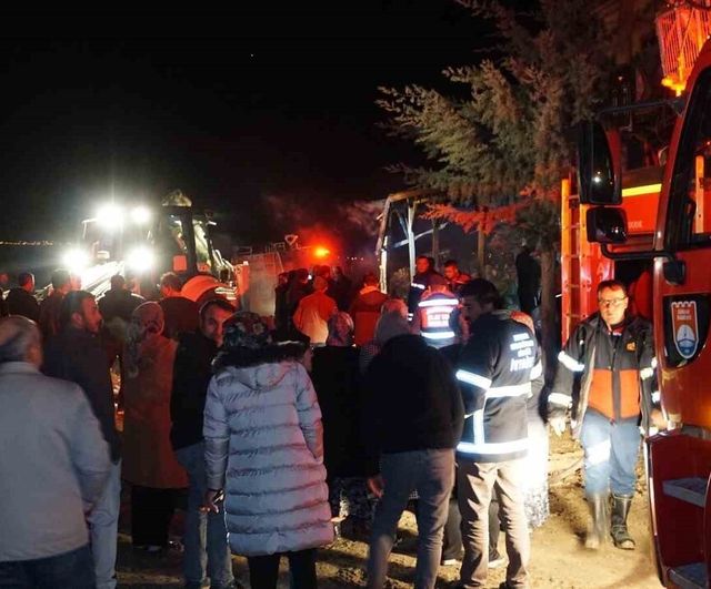 Gölhisar Yusufça'da kalorifer kazanı patlaması: Ev kullanılamaz hale geldi