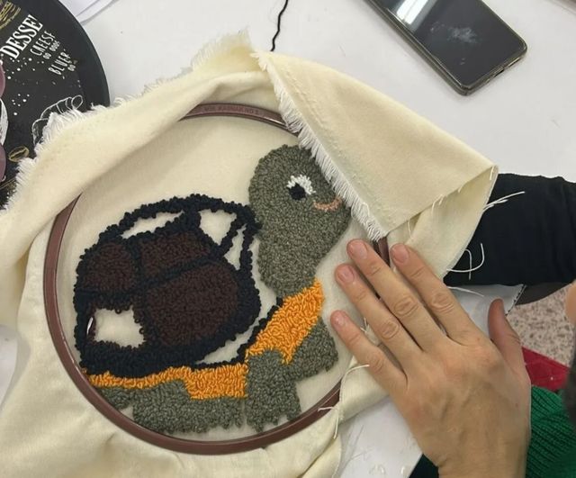 Hamur Aile Destek Merkezi'nde Kadın Kursları: Mesleki Gelişim ve Sosyal Katılım Artıyor