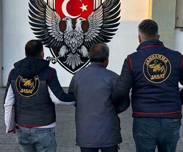 Iğdır'da "kasten adam öldürme" suçundan aranan zanlı JASAT operasyonuyla yakalandı