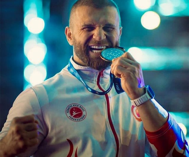 Kadir Yıldırım, WAKO Dünya Şampiyonası'nda Art Arda İkinci Kez Şampiyon Oldu