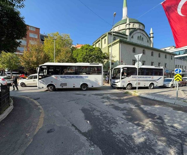 Kağıthane Belediyesi ücretsiz mezarlık servisiyle her ayın ilk cumartesi günü Ayazağa, Hasdal ve Kilyos’a ulaşım sağlıyor